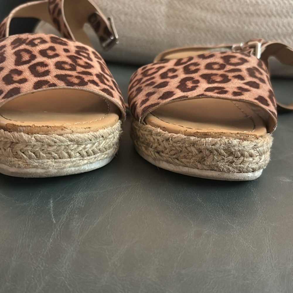 ❤️3 for $15! ❤️ SODA animal print sandals. Oat Cheetah! Size 2, ❤️3 for $15!❤️ - Picture 6 of 13
